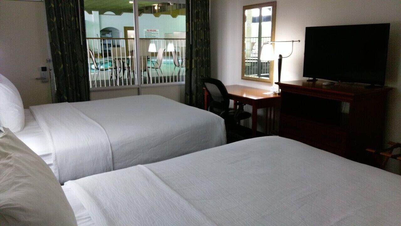C3 Hotel And Convention Center Hastings Buitenkant foto