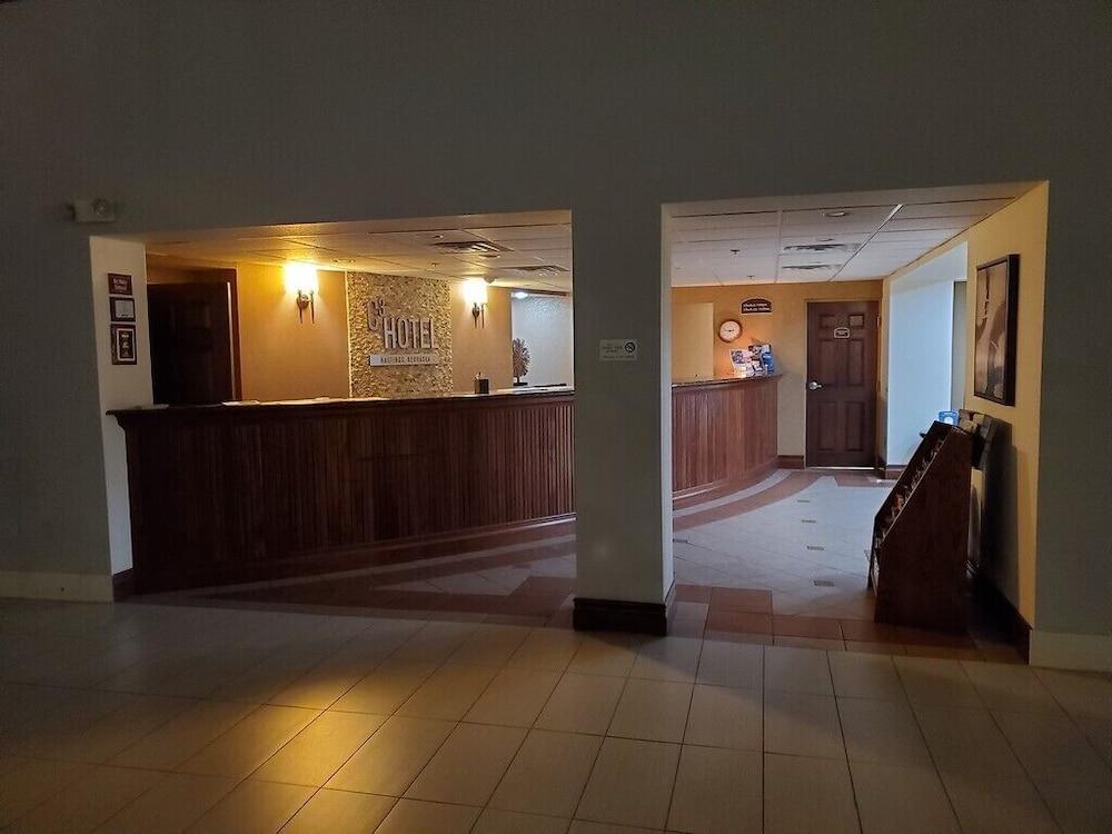 C3 Hotel And Convention Center Hastings Buitenkant foto