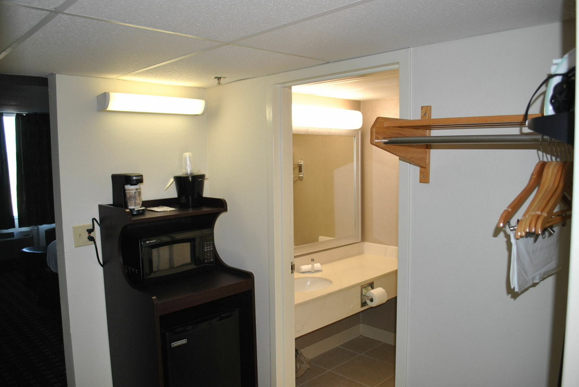 C3 Hotel And Convention Center Hastings Buitenkant foto