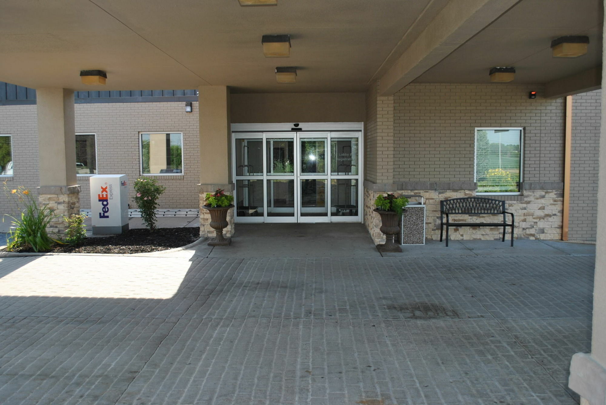 C3 Hotel And Convention Center Hastings Buitenkant foto