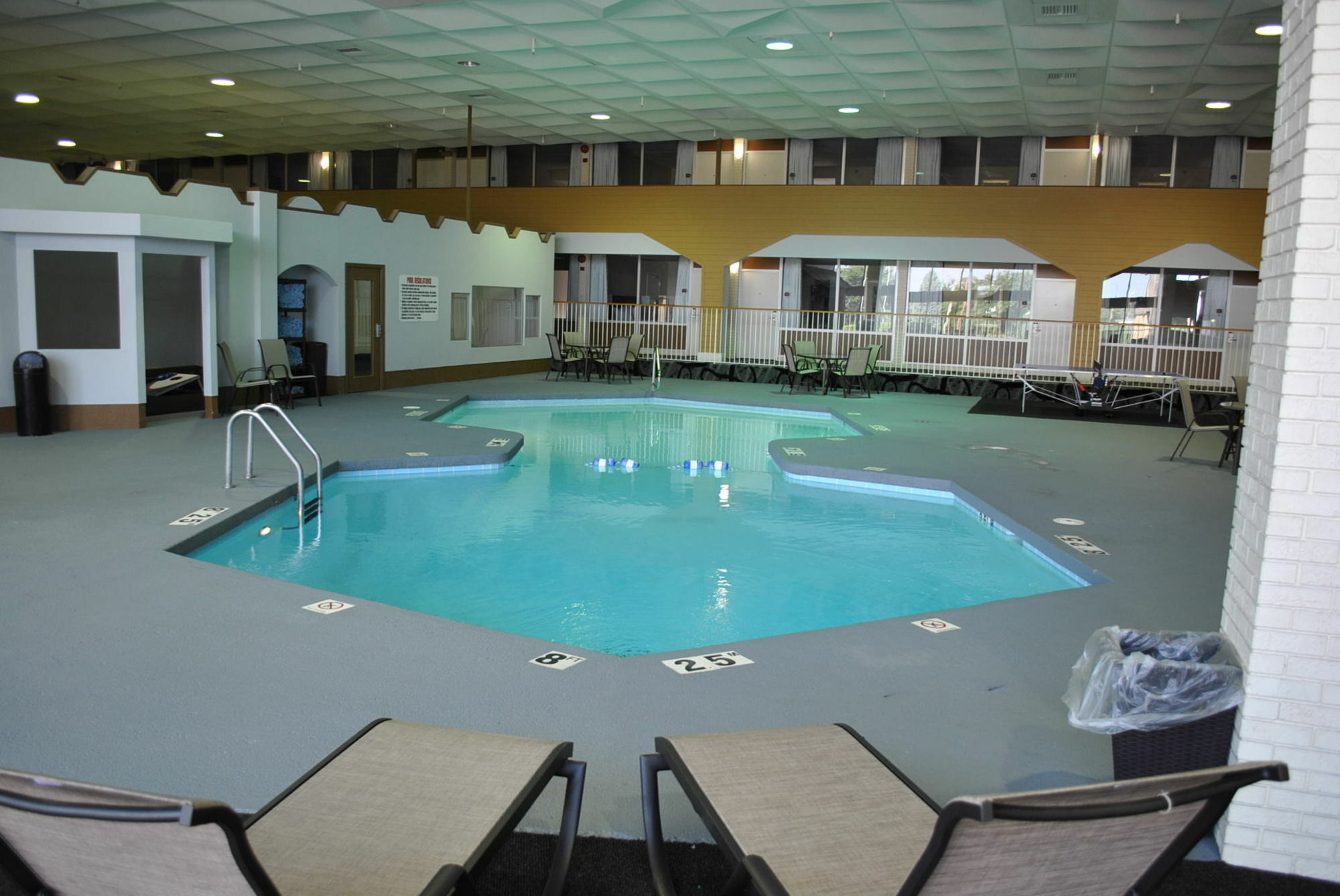C3 Hotel And Convention Center Hastings Buitenkant foto